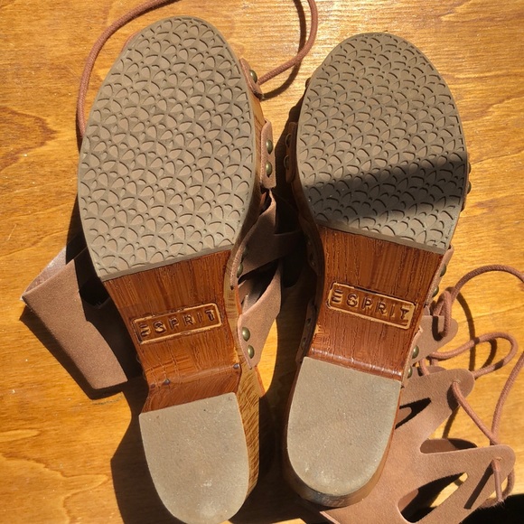 Sale! 2/$25 Worn once gladiator 3” sandals - Picture 3 of 3